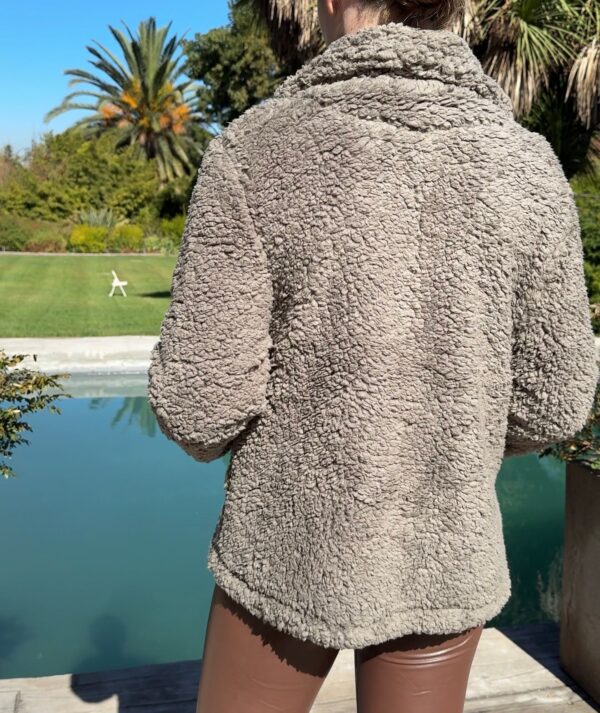 Abrigo teddy bolsillos - Imagen 4