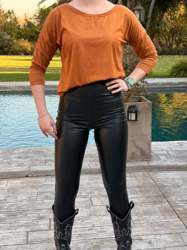 Leggins ecocuero push up - Imagen 4